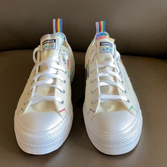 Converse Chuck Taylor All Star Lift Platform Low 'Pride' - Picture 3 of 11